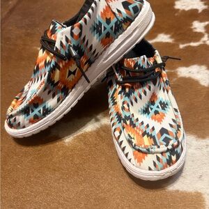 Tribal Patterned Casual Shoes